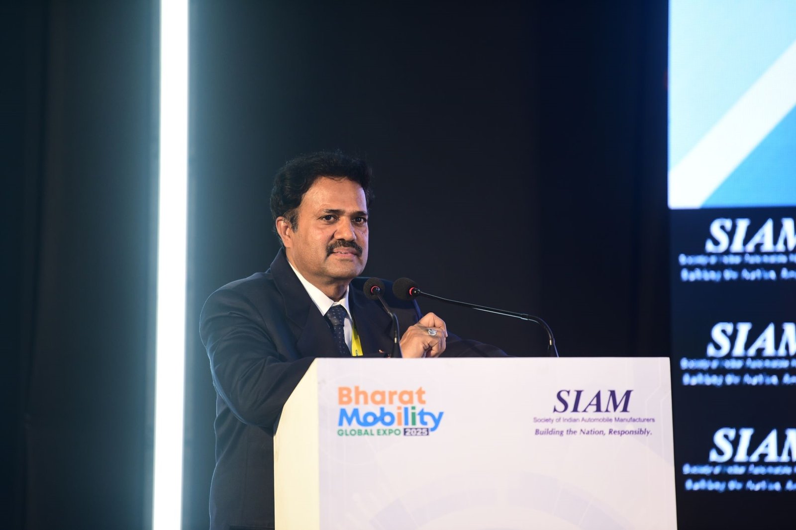 India’s Road Safety Challenges: High-Speed Growth, Outdated Enforcement, and Behavioral Gaps – Insights from Akhilesh Srivastava at SAFAR 2025